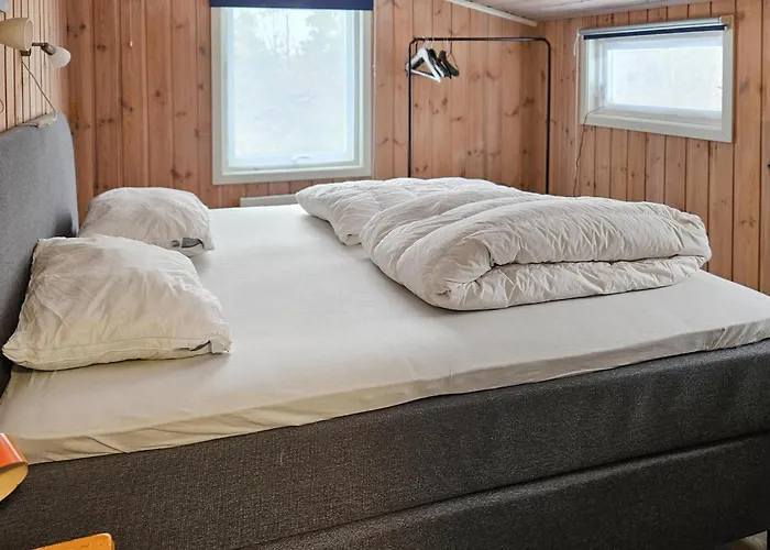 בית נופש 3 Bedroom Amazing In *