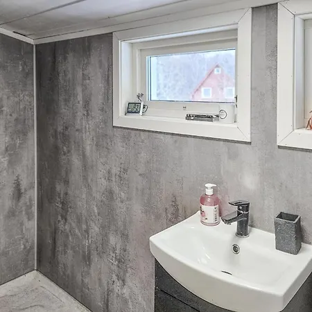 3 Bedroom Amazing In Дом отдыха Нёттерёй